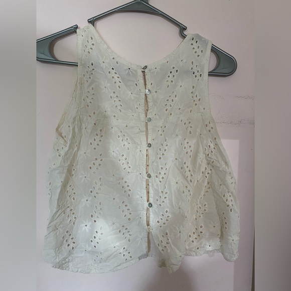 White linen top - Picture 2 of 2